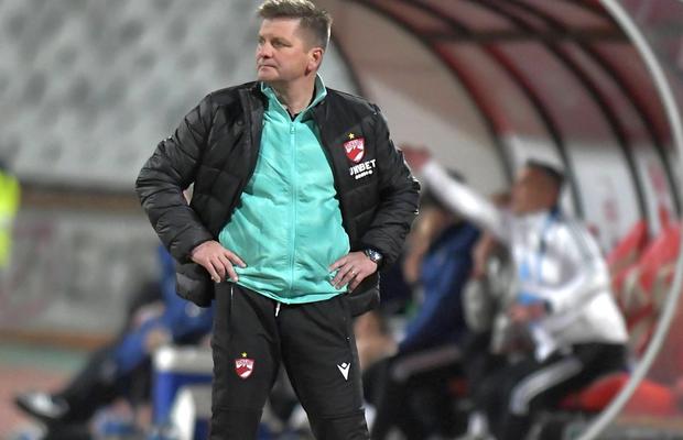 „Dacă Dinamo retrogradează, rămâneți?” » Ce a răspuns Dusan Uhrin