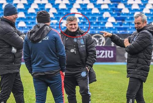Costel Pană, încercuit