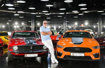 Colecția Țiriac vă invită să vizionați două exemplare produse la o jumătate de secol distanță: Ford Mustang Mach 1 1969 și Ford Mustang Mach 1 Coupe 2022