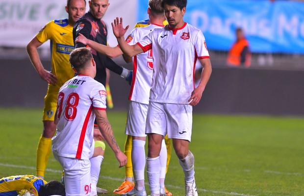Pentru el trebuie să facă Rapidul o ofertă „de nerefuzat”: detalii de ultimă oră despre transferul dorit de Șucu