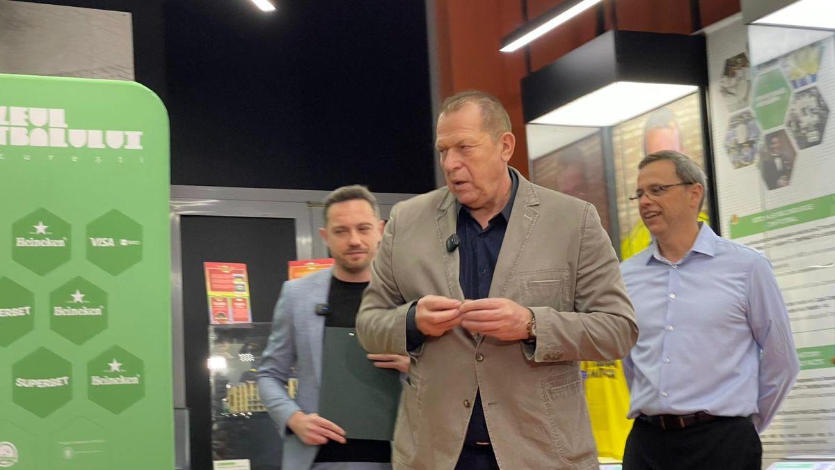 Mănuși Helmut Duckadam