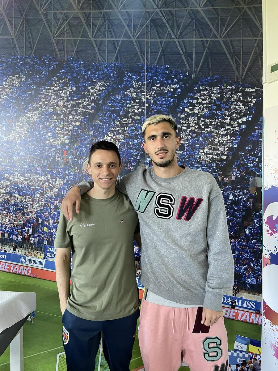 Alin Burileanu împreună cu Andrei Ivan la Prokinetic, clinica de recuperare medicală Emoții pentru olteni » S-a accidentat la antrenament și nu va fi titular în derby-ul cu FCSB