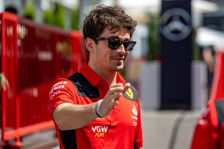 Charles Leclerc // FOTO: Imago Charles Leclerc, surprins în compania noii iubite! Alexandra a captat toate privirile! Pilotul de la Ferrari nu-și mai ascunde relația