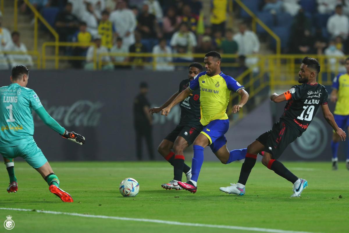 Al Nassr - Al-Raed 4-0 » Echipa lui Șumudică, umilită de trupa lui Ronaldo! Șumi a primit cadou tricoul lui CR7
