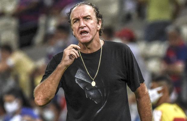 Antrenorul condamnat pentru violul unei minore în 1987 și-a dat demisia de la Corinthians după doar o săptămână