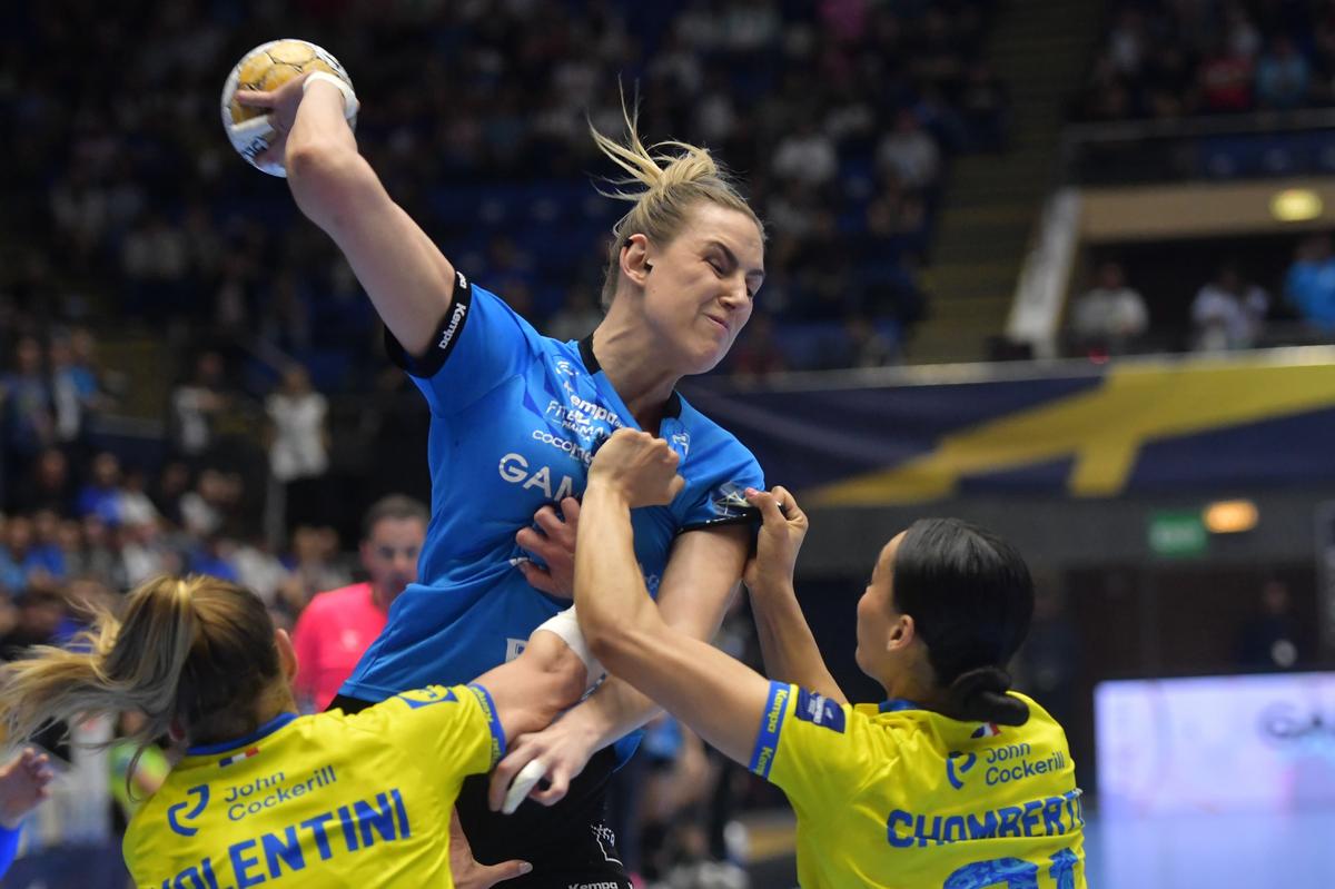 Dezastru pentru CSM București! Învinsă clar de Metz, după un ultim sfert de oră haotic » E nevoie de un miracol pentru calificarea în Final Four-ul Ligii Campionilor
