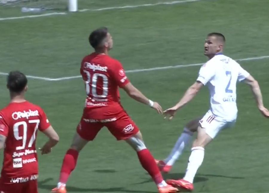 Greșeală mare în Oţelul - Hermannstadt » Oaspeții ar fi trebuit să primească un penalty