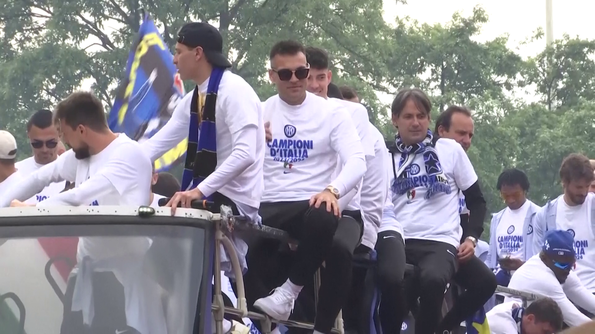 Fanii lui Inter au scos vaca pe stradă la petrecerea de titlu » Imagini senzaționale din Milano