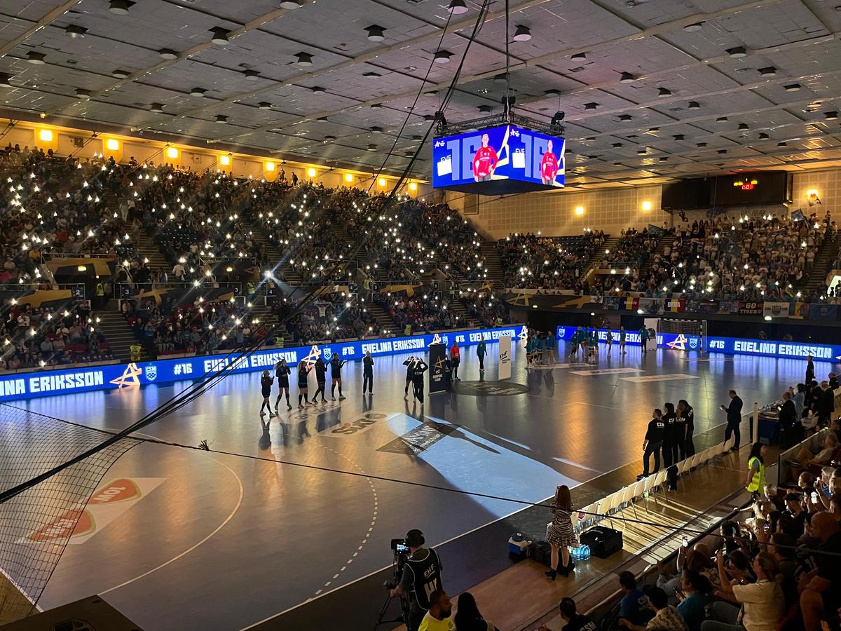 CSM București - Metz