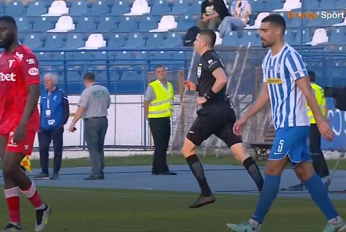 Chivulete se face de râs în Poli Iași - UTA