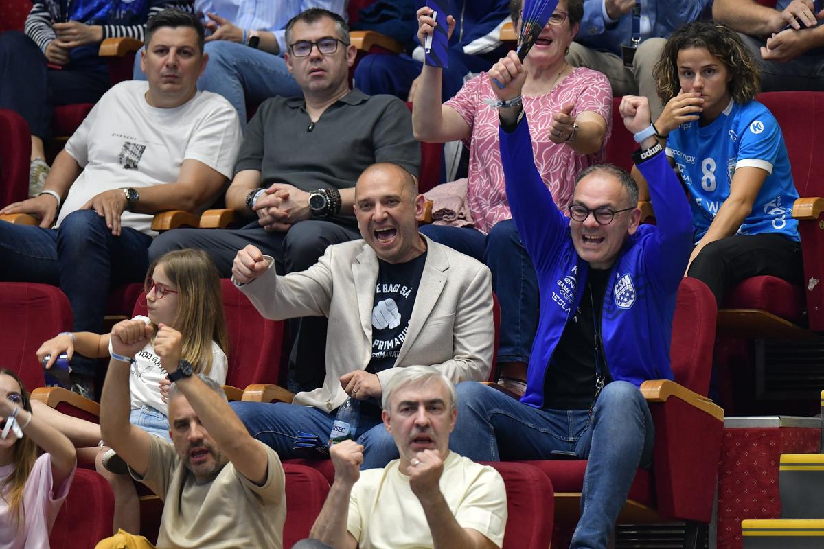 Dezastru pentru CSM București! Învinsă clar de Metz, după un ultim sfert de oră haotic » E nevoie de un miracol pentru calificarea în Final Four-ul Ligii Campionilor