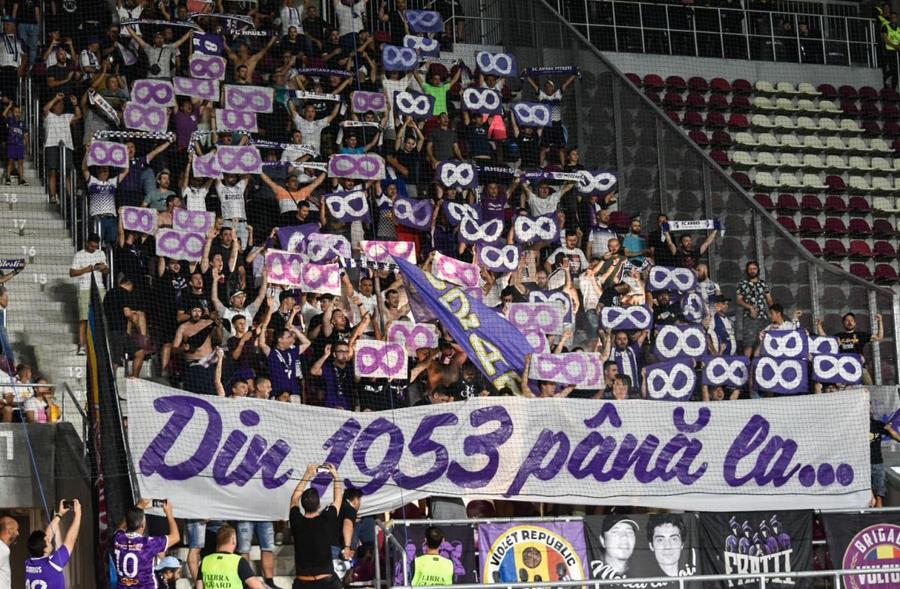 Suporterii piteștenilor au pătimit mult în ultimii ani / Sursă foto: Facebook@ FC Argeș FC Argeș, înapoi la „locul faptei” » Totul despre nou-promovata în Superligă: lot, transferuri, program, cotă de piață și ce și-ar mai dori Bogdan Andone