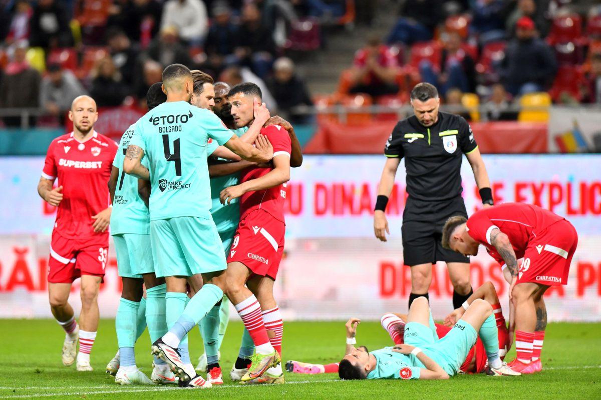Dinamo marchează pe final și o încurcă pe CFR Cluj » Dan Petrescu a terminat partida în genunchi, iar FCSB are o mână și jumătate pe trofeu