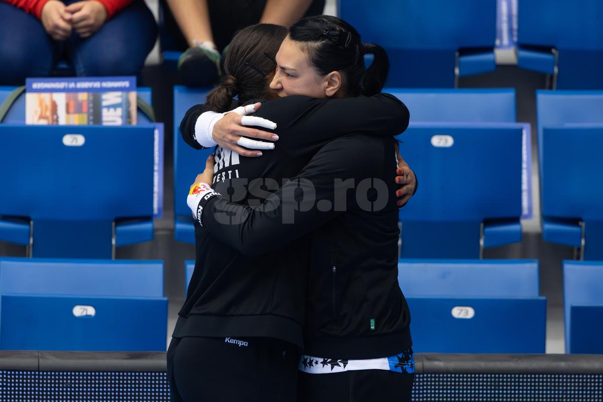 50 de fotografii cu Cristina Neagu la ultimul meci al ei în Liga Campionilor
