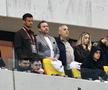 Dinamo marchează pe final și o încurcă pe CFR Cluj » Dan Petrescu a terminat partida în genunchi, iar FCSB are o mână și jumătate pe trofeu