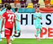 Dinamo marchează pe final și o încurcă pe CFR Cluj » Dan Petrescu a terminat partida în genunchi, iar FCSB are o mână și jumătate pe trofeu