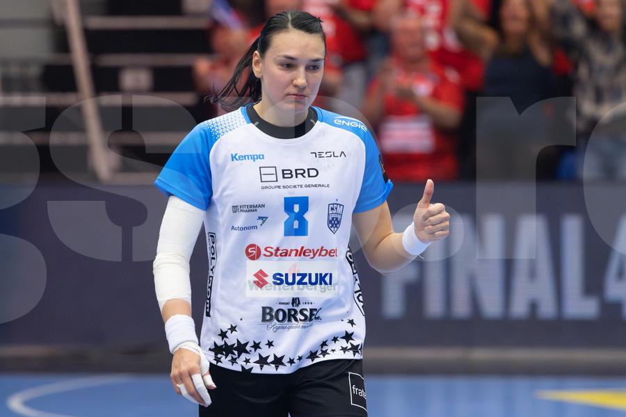 Cristina Neagu, în meciul Esbjerg - CSM București 26-22 FOTO: Ionuț Iordache (GSP) Cu ce rămânem de la ”Messi a handbalului”?