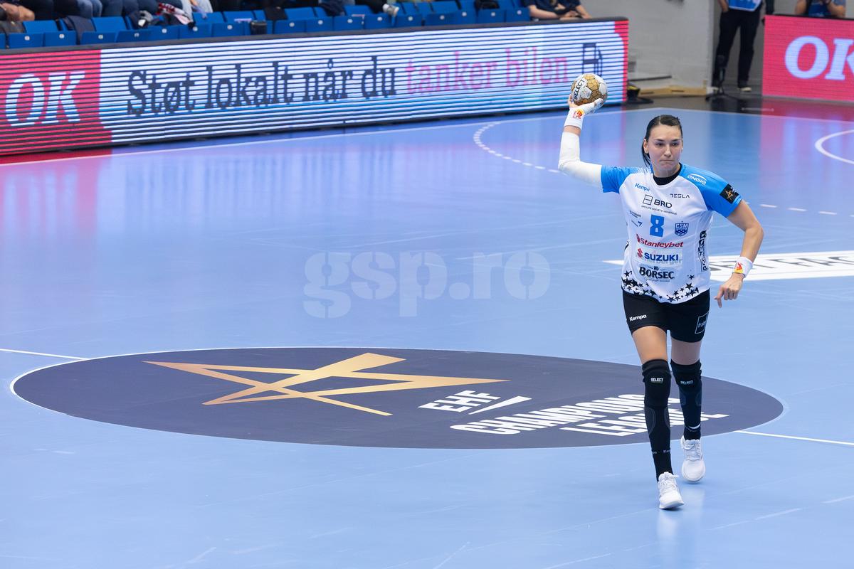 50 de fotografii cu Cristina Neagu la ultimul meci al ei în Liga Campionilor