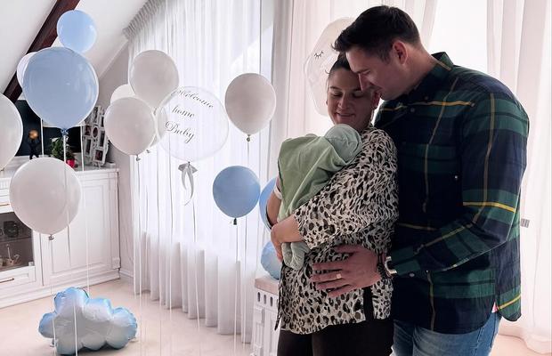 Ionela și Marius Cozmiuc, foștii canotori multipli medaliați olimpici, mondiali și europeni, au devenit părinți