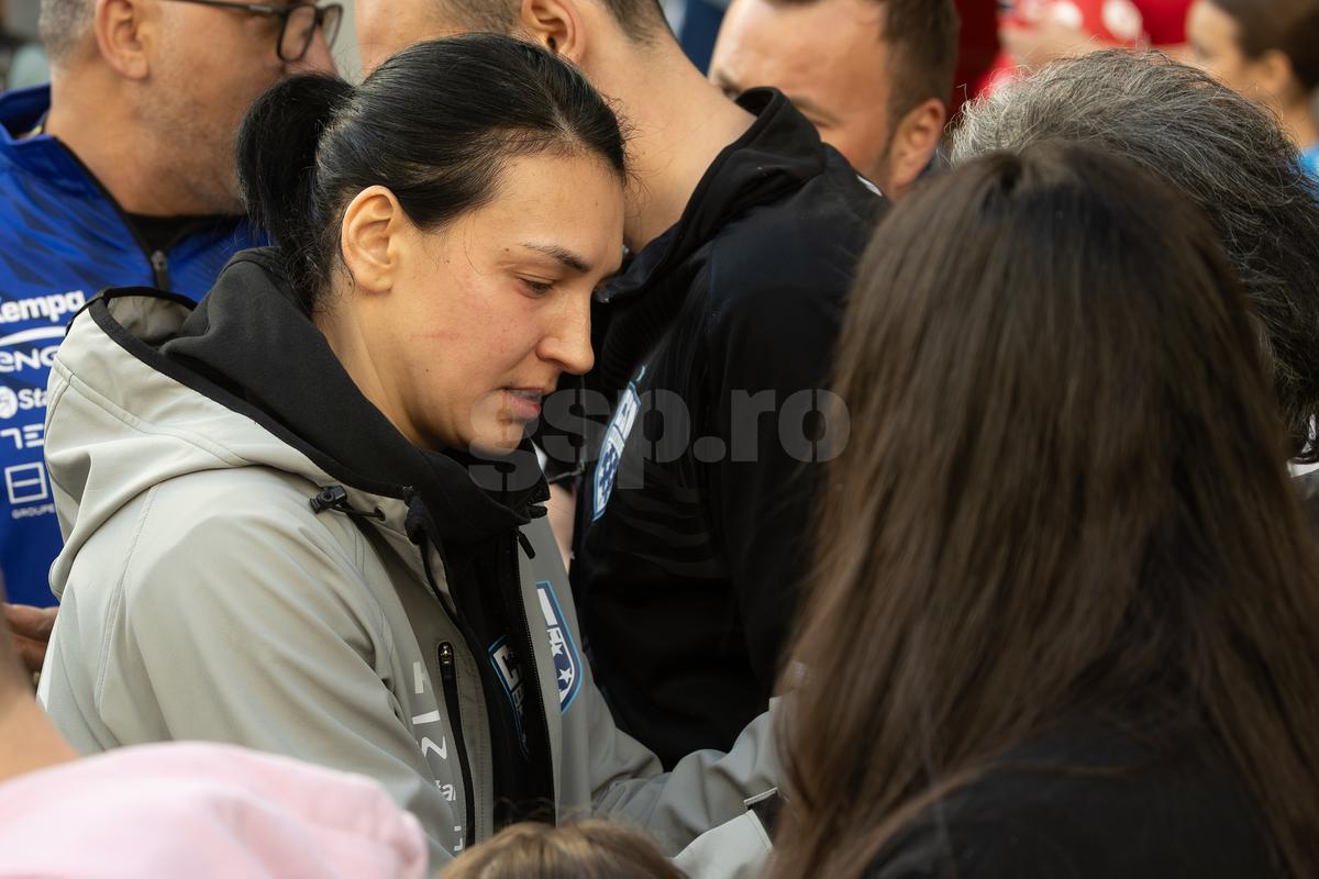 50 de fotografii cu Cristina Neagu la ultimul meci al ei în Liga Campionilor