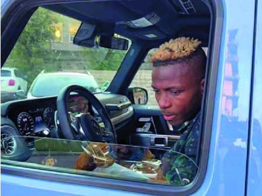 Victor Osimhen mai are în garaj două bijterii auto, un Rolls Royce și un Lamborghini Revuelta S-a transferat și a uitat să înapoieze mașina! » Italienii l-au dat în judecată și îl acuză acum pentru delapidare
