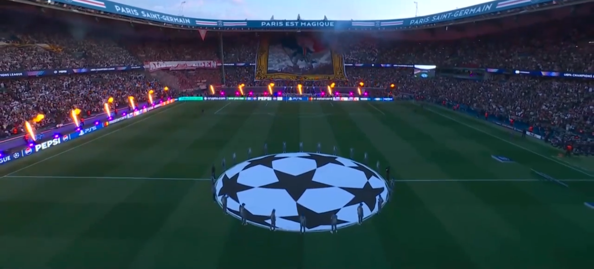 Scenografie fantastică la PSG - Bayern! Torțe, artificii și Napoleon „reinterpretat” pe Parc des Princes: „Să cucerim Europa!”