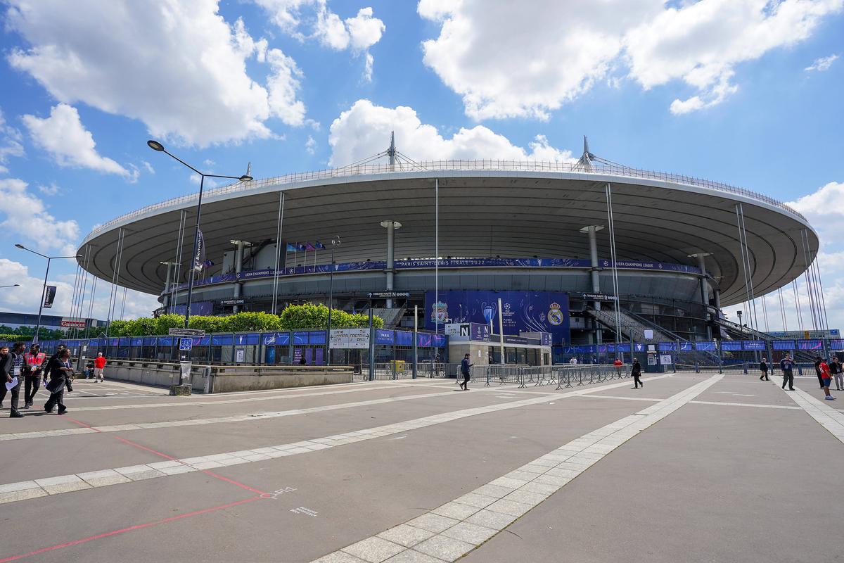 Imagine de colecție la finala UCL » Mircea Lucescu, Ion Țiriac și Ronaldo în tribune la Liverpool - Real Madrid