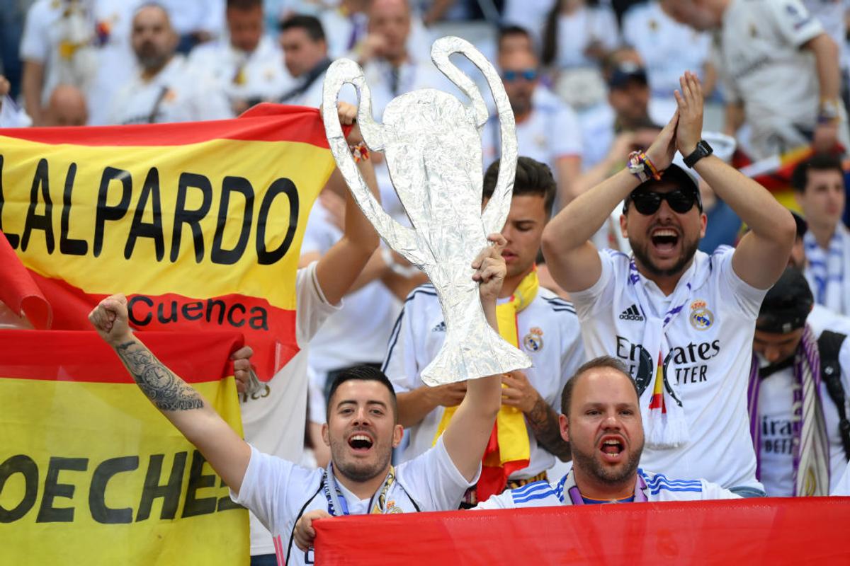Imagine de colecție la finala UCL » Mircea Lucescu, Ion Țiriac și Ronaldo în tribune la Liverpool - Real Madrid