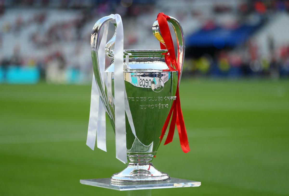 Imagine de colecție la finala UCL » Mircea Lucescu, Ion Țiriac și Ronaldo în tribune la Liverpool - Real Madrid