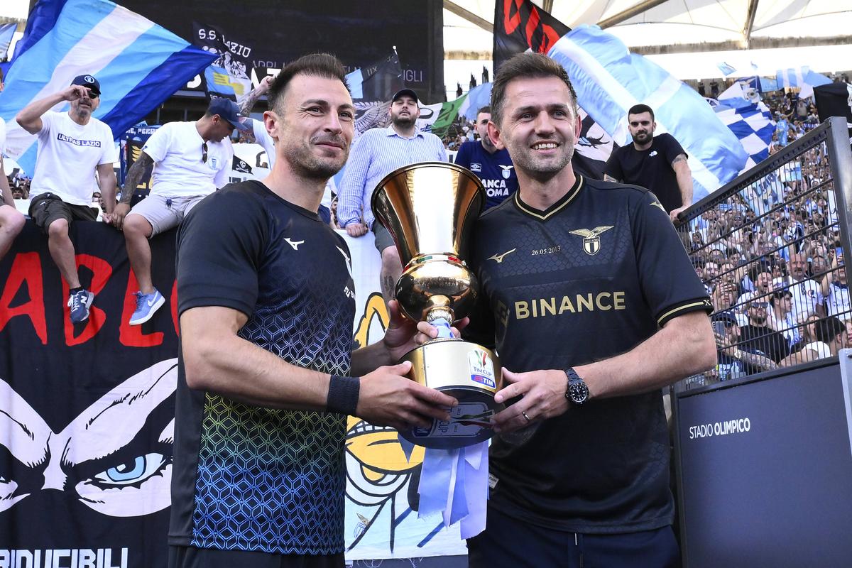 Ștefan Radu, „Il Boss”: 15 ani, 427 de meciuri și 6 trofee în culorile lui Lazio! Maurizio Sarri îl propune în conducere, dar clubul l-a trimis altundeva