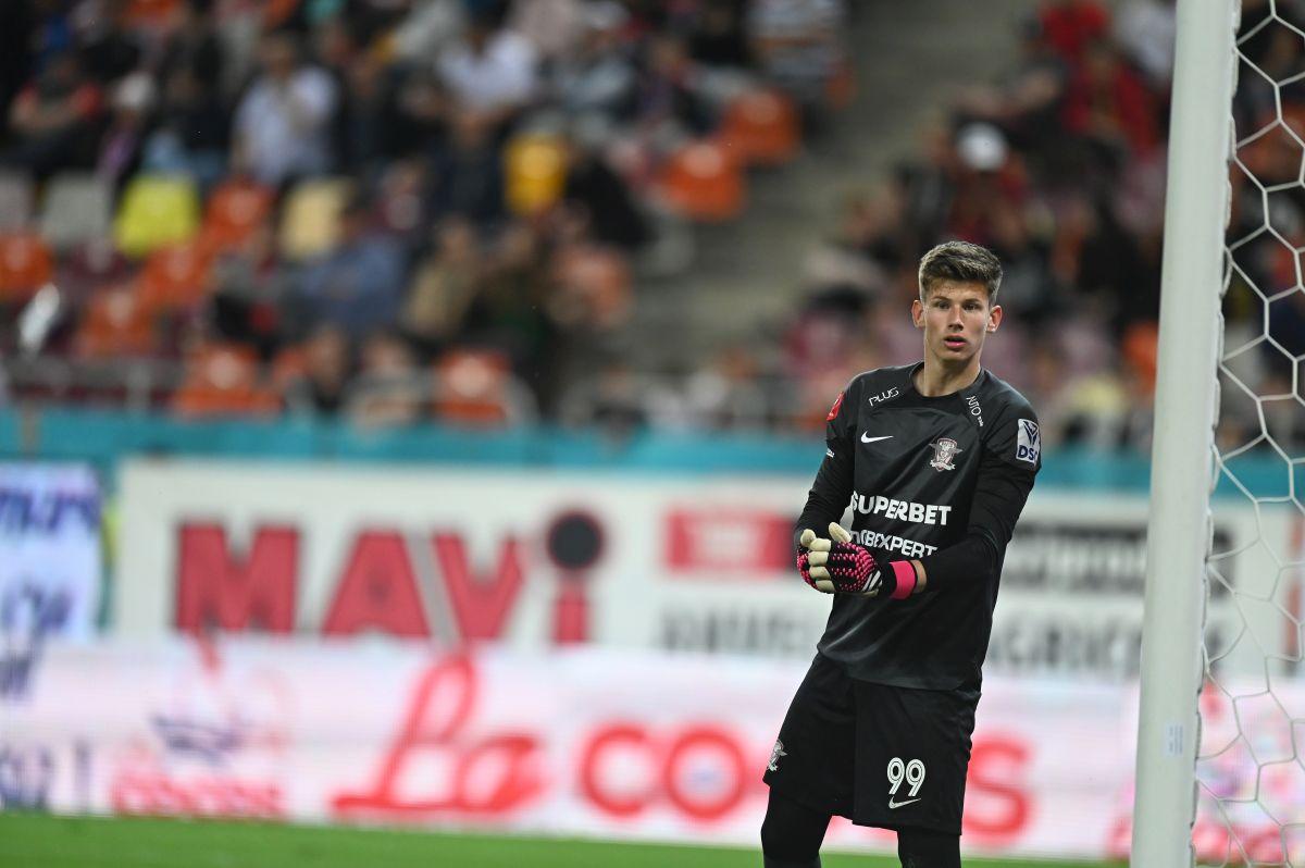 Portarul de 16 ani al Rapidului a doborât un record vechi de 70 de ani! Moment istoric în finalul derby-ului FCSB - Rapid