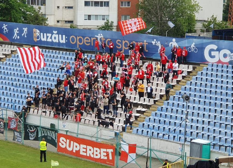 foto: Eduard Apostol (GSP) Gloria Buzău - UTA 0-0. Nimic la nimic în turul barajului pentru SuperLiga » Totul se decide la Arad