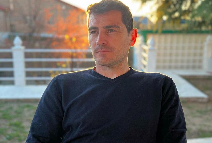 Fiul lui Iker Casillas îi calcă pe urme tatălui și deja strălucește în poartă