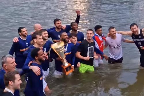 Baie în Someș la sărbătoarea de titlu a celor de la U-BT