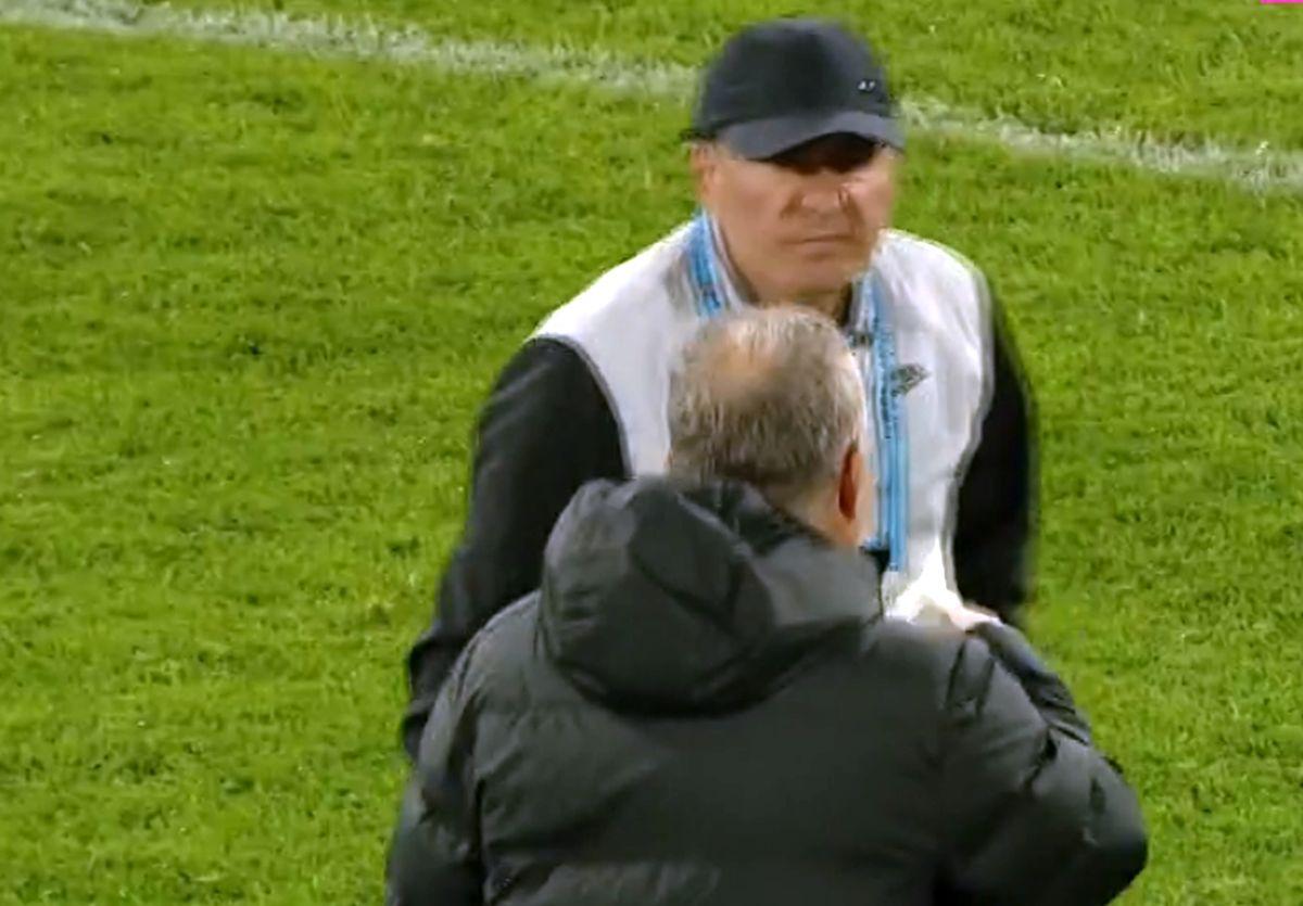 Ce ar fi strigat Petrescu imediat după eșecul cu Farul: „Asta spunea pe teren! Ai reprezentat România, ești prieten cu Popescu și Hagi, nu poți ajunge în halul ăsta”