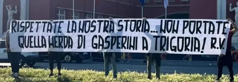 „Respectați a noastră istorie... și nu-l aduceți pe acel rahat de Gasperini la Trigoria!”, este mesajul ostil al fanilor Romei S-a declanșat dominoul antrenorilor în Serie A: prima demitere! » Ce echipe mai pot schimba banca tehnică