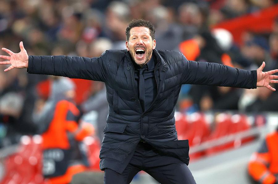 L-a eliminat pe Dennis Man, apoi s-a comparat cu un nume celebru: „Ce nebun e ăsta!”