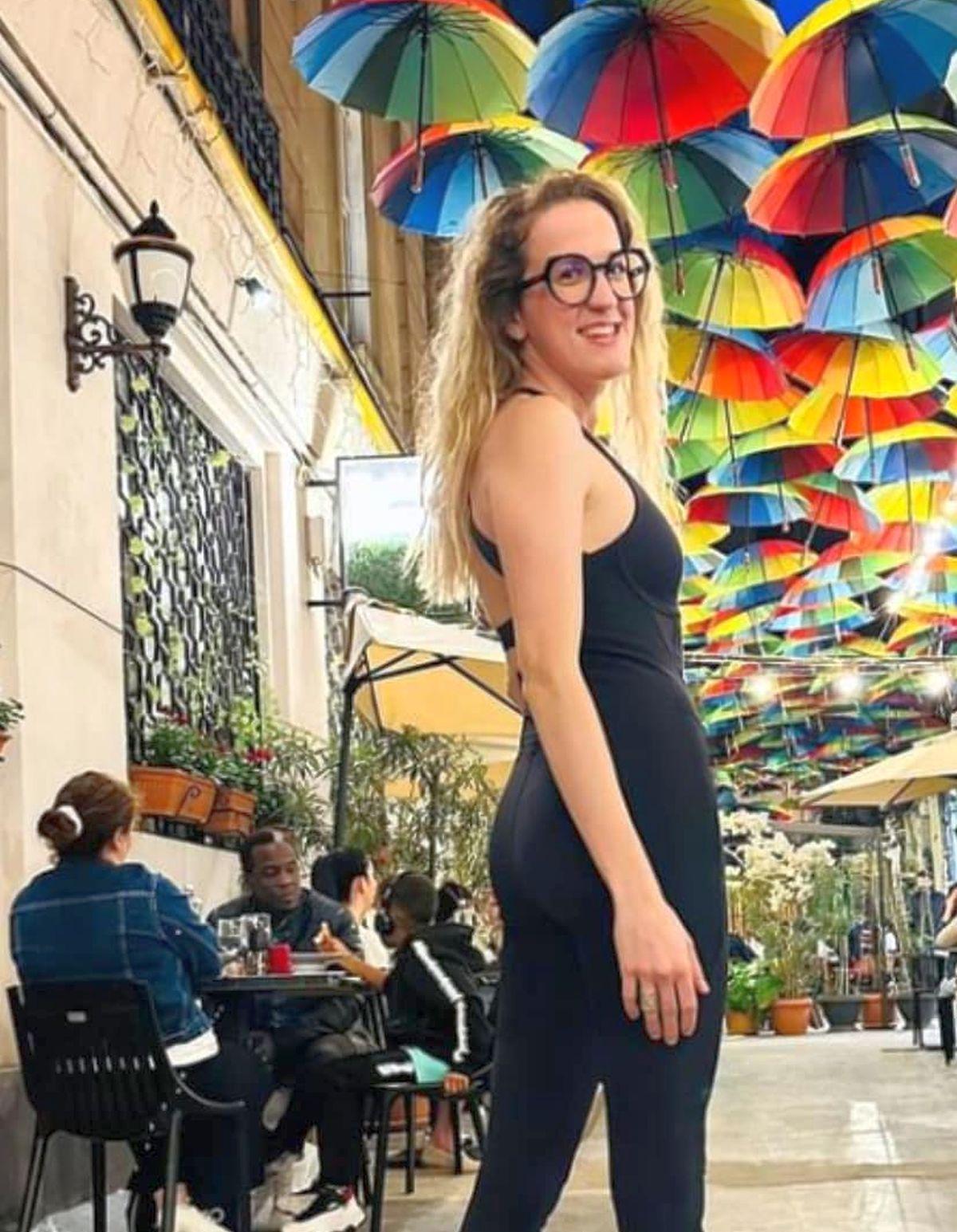 „Mi s-a părut un semn de respect să învăț limba” » De 6 ani în Capitală, sportiva din Italia s-a obișnuit și cu problemele din România: „Vin acasă și văd anunțul pe bloc”