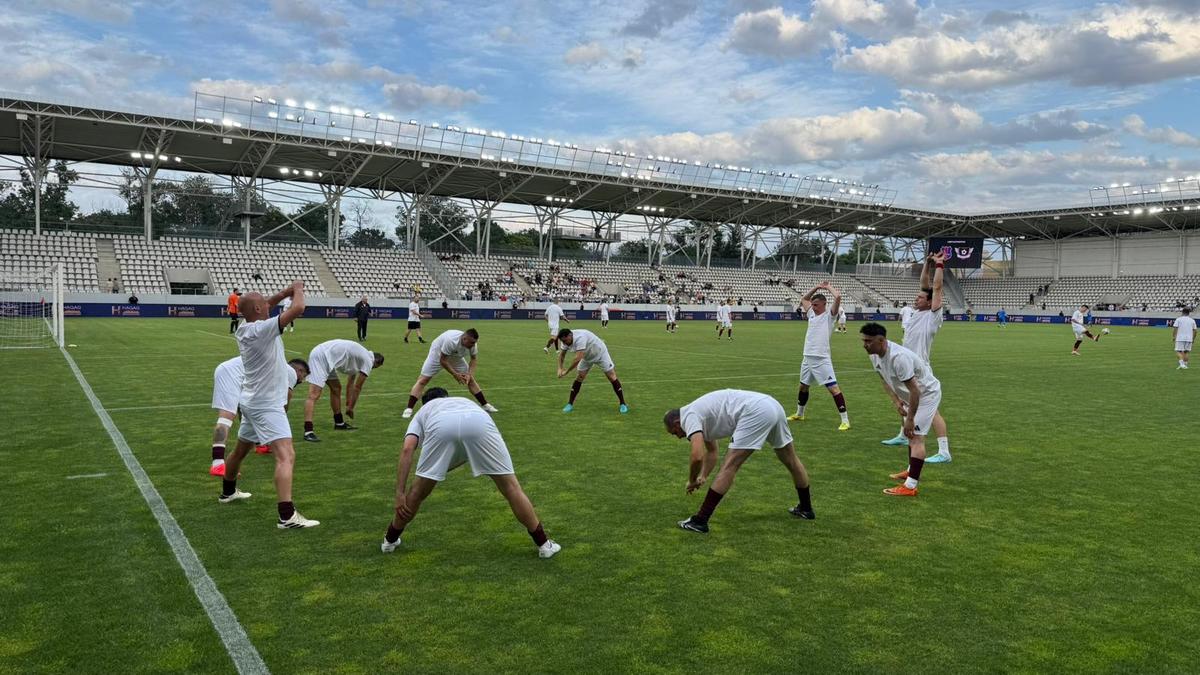 Rămâne cum am stabilit: duelul UEFAntastic s-a încheiat precum în urmă cu două decenii » Pe gazon, FCSB - Rapid n-a fost deloc un demonstrativ
