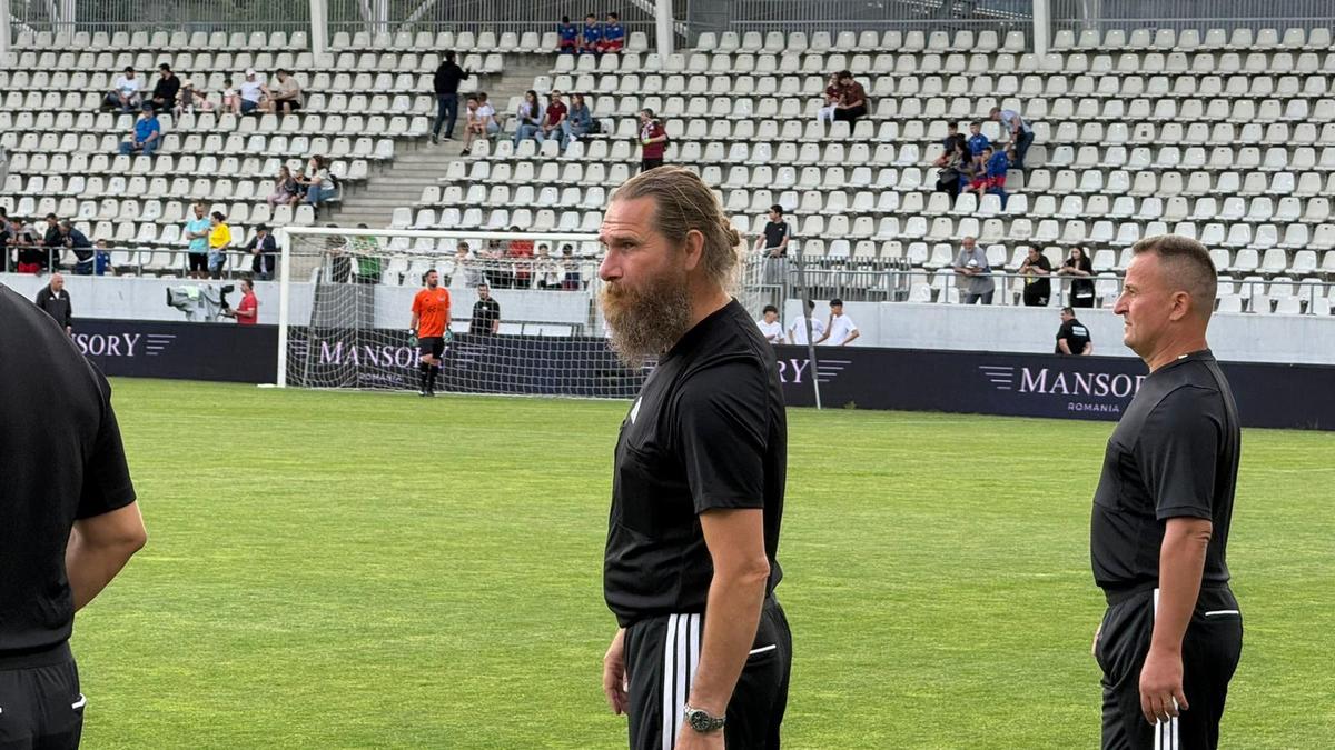 Rămâne cum am stabilit: duelul UEFAntastic s-a încheiat precum în urmă cu două decenii » Pe gazon, FCSB - Rapid n-a fost deloc un demonstrativ