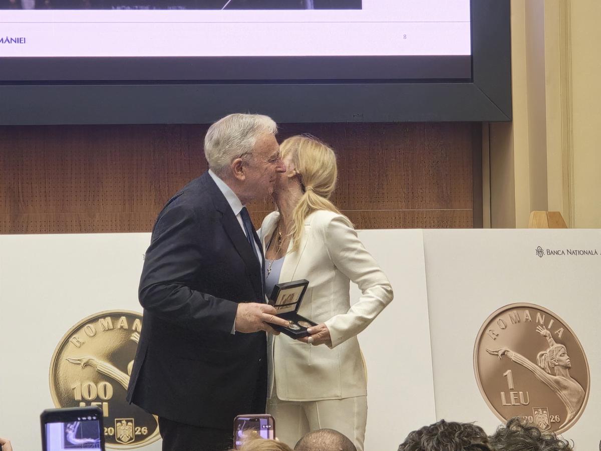 BNR a omagiat-o pe Nadia Comăneci printr-o emisiune numismatică: „O să pun aceste monede lângă medaliile de la Montreal”