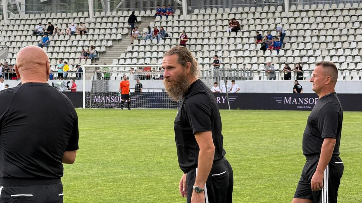 Rămâne cum am stabilit: duelul UEFAntastic s-a încheiat precum în urmă cu două decenii » Pe gazon, FCSB - Rapid n-a fost deloc un demonstrativ