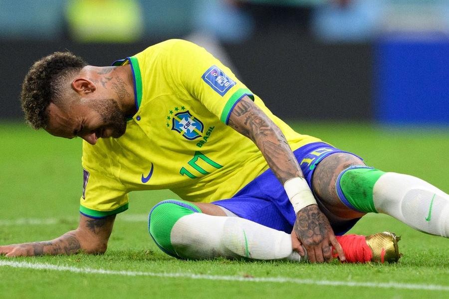 Santos ar fi pus alt diagnostic pentru Neymar, jucătorul este incert înainte de Mondial // foto: X Carlo Ancelotti a dat vestea așteptată de toți brazilienii: care e starea lui Neymar