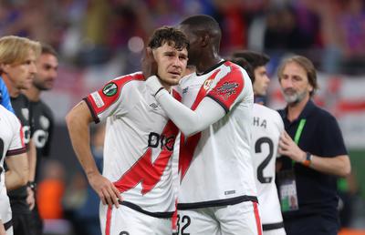 Andrei Rațiu este obligat să se mute » Rayo Vallecano a primit interdicție pentru o perioadă de până la șase luni