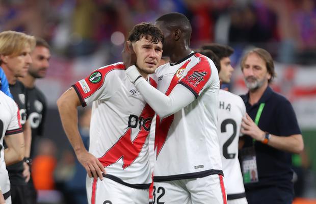 Andrei Rațiu este obligat să se mute » Rayo Vallecano a primit interdicție pentru o perioadă de până la șase luni