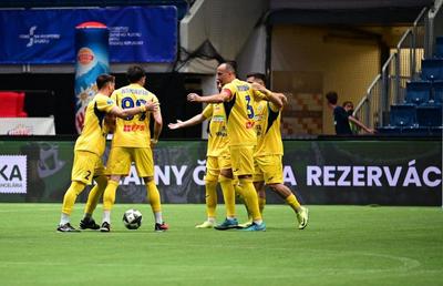 România a dominat Anglia și a obținut prima victorie la Campionatul European de minifotbal. Clasamentul grupei