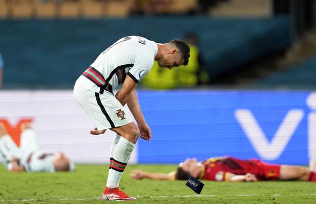 Ultimul EURO? Imaginile durerii: Ronaldo, decepționat după eliminarea Portugaliei: „Jucătorii au plâns în vestiar”