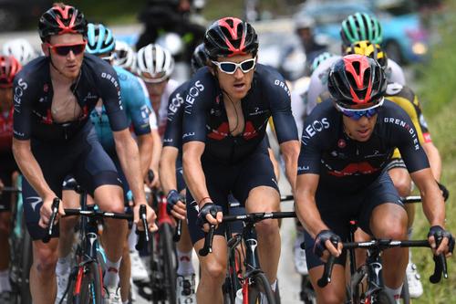 Turul Franței a început în forță! Van der Poel și Alaphilippe își dispută tricoul galben, Pogacar și Roglic confirmă statutul de favoriți