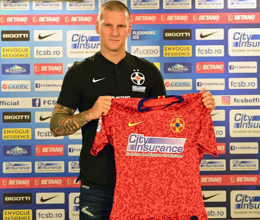 Zdenek Ondrasek a semnat cu FCSB // foto: Facebook @ FCSB „Cobra” Ondrasek a semnat cu FCSB! Primele declarații ale atacantului + Ce număr va purta