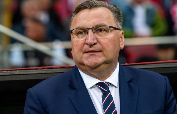 Continuă scandalul blaturilor! Selecționerul Poloniei riscă să fie demis înaintea Mondialui după o decizie șocantă!